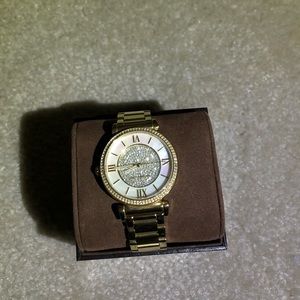 Women’s Michael Kors Watch (price negotiable)